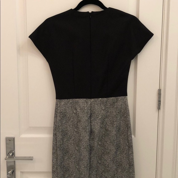 French Connection midi dress with and zip back. - Picture 4 of 4